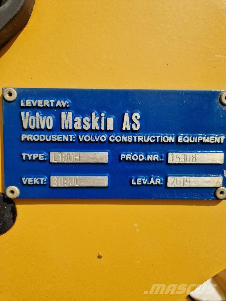 Volvo L180H Фронтальні навантажувачі