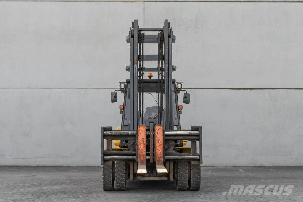 Komatsu FD 80-10 Дизельні навантажувачі