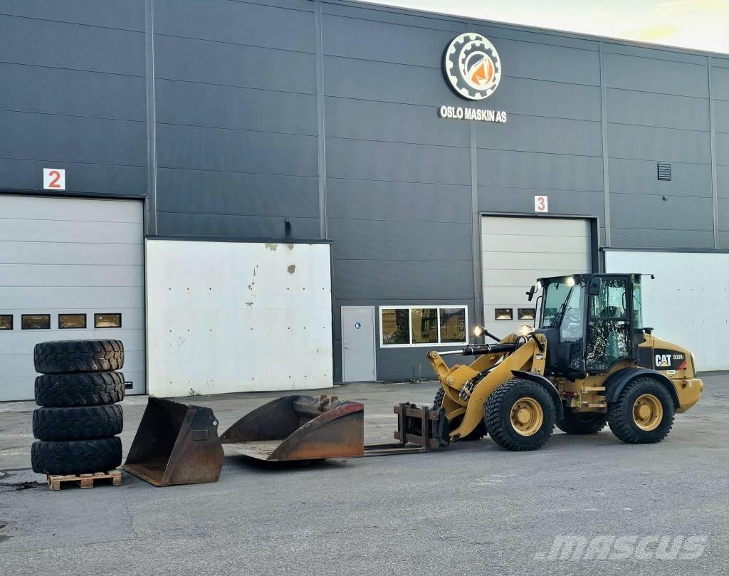 CAT 908 H 2 Фронтальні навантажувачі