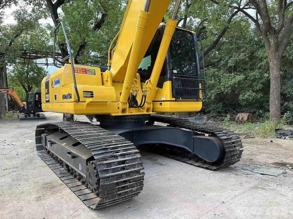 Komatsu PC220-8 Гусеничні екскаватори