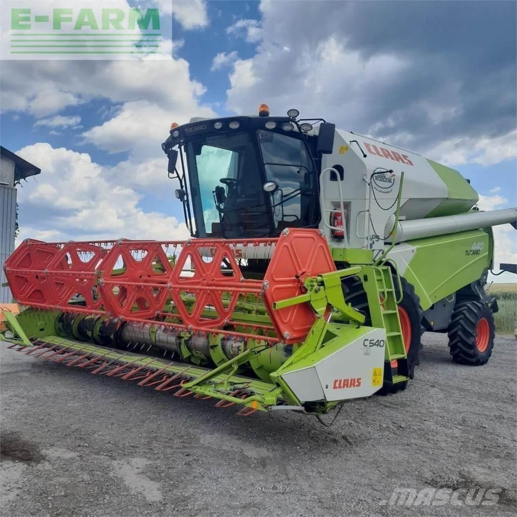 CLAAS tucano 440 Зернозбиральні комбайни