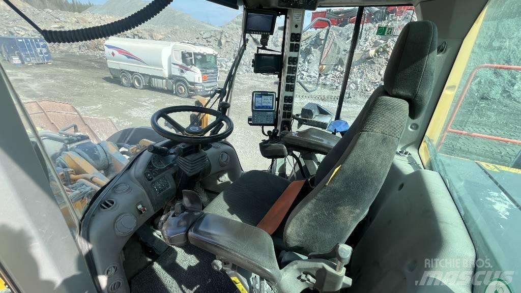 Volvo L 260 H Фронтальні навантажувачі