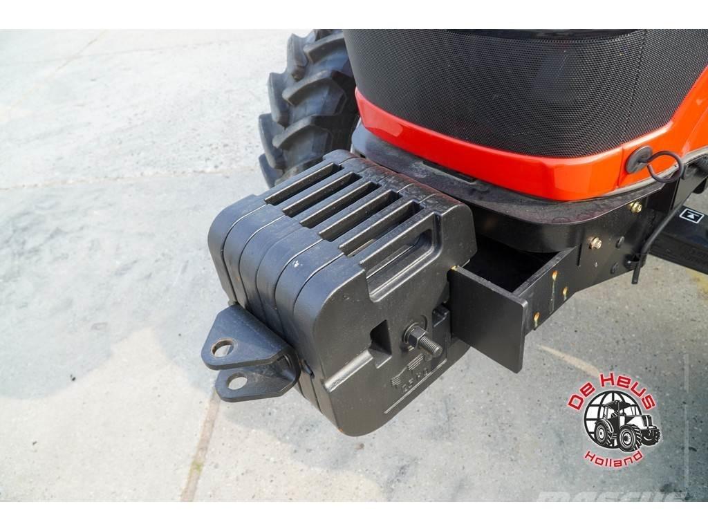 YTO NMF554C Трактори