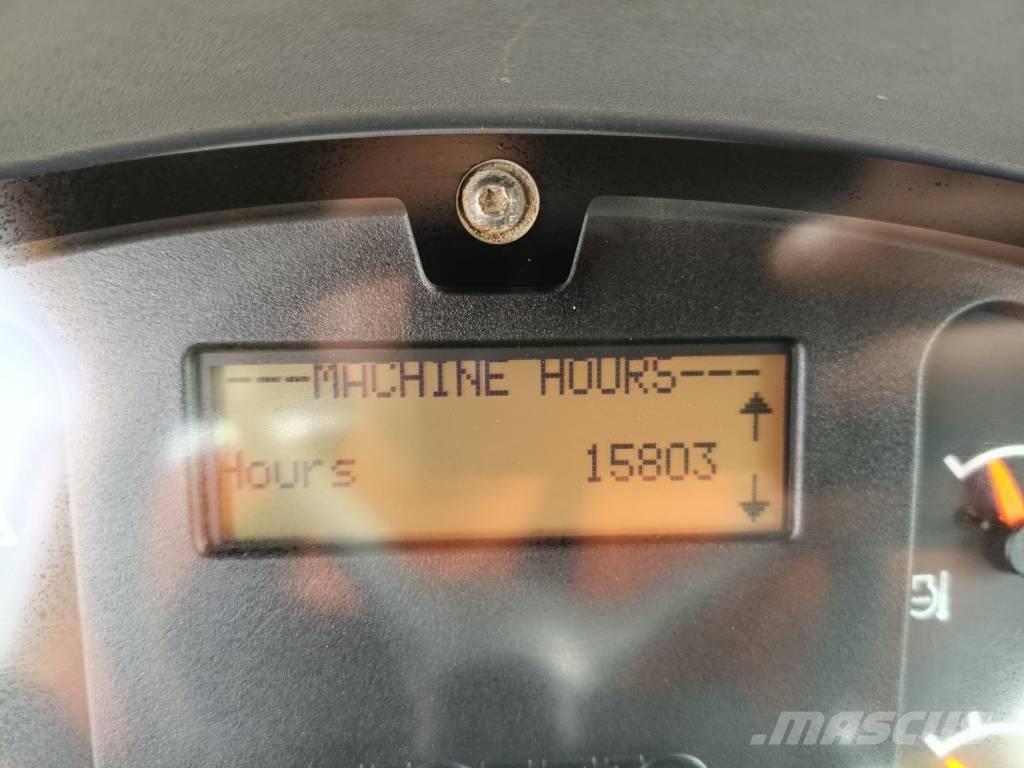 Volvo L 120 E Фронтальні навантажувачі