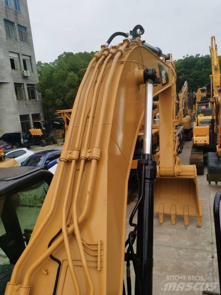 CAT 336D Гусеничні екскаватори