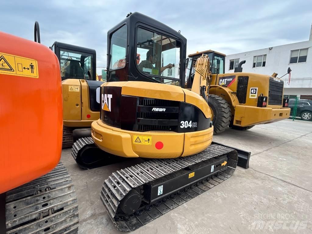 CAT 304 Гусеничні екскаватори