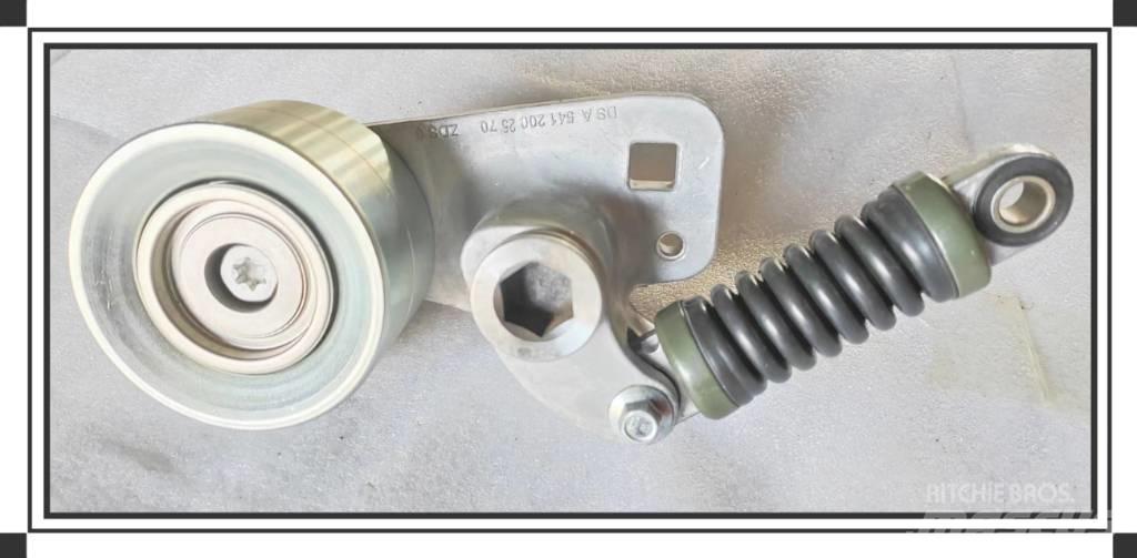 CLAAS Belt tensioner Двигуни