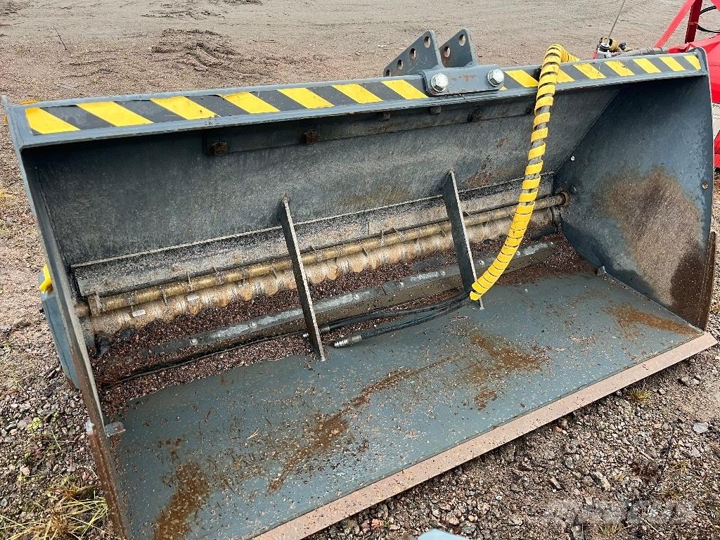 Stark HK1000 Розсіювачі солі та піску