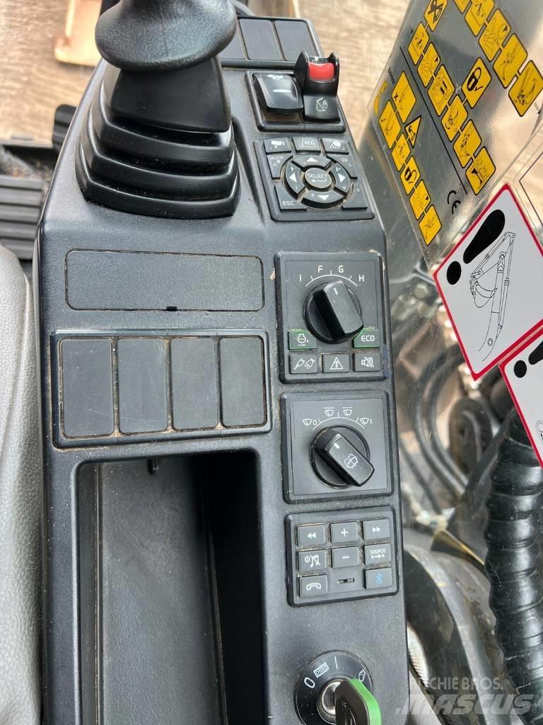 Volvo EC 140 EL Гусеничні екскаватори