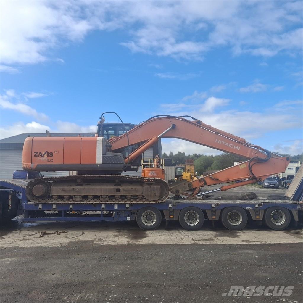 Hitachi ZX 210 LC-3 Гусеничні екскаватори