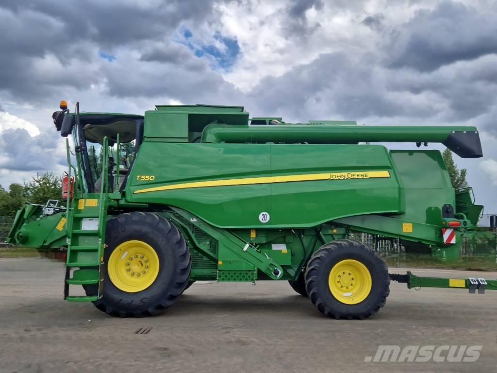John Deere T 550 Зернозбиральні комбайни