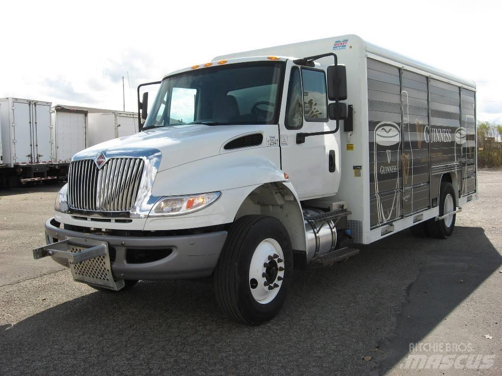 International 4300 причепи для напоїв