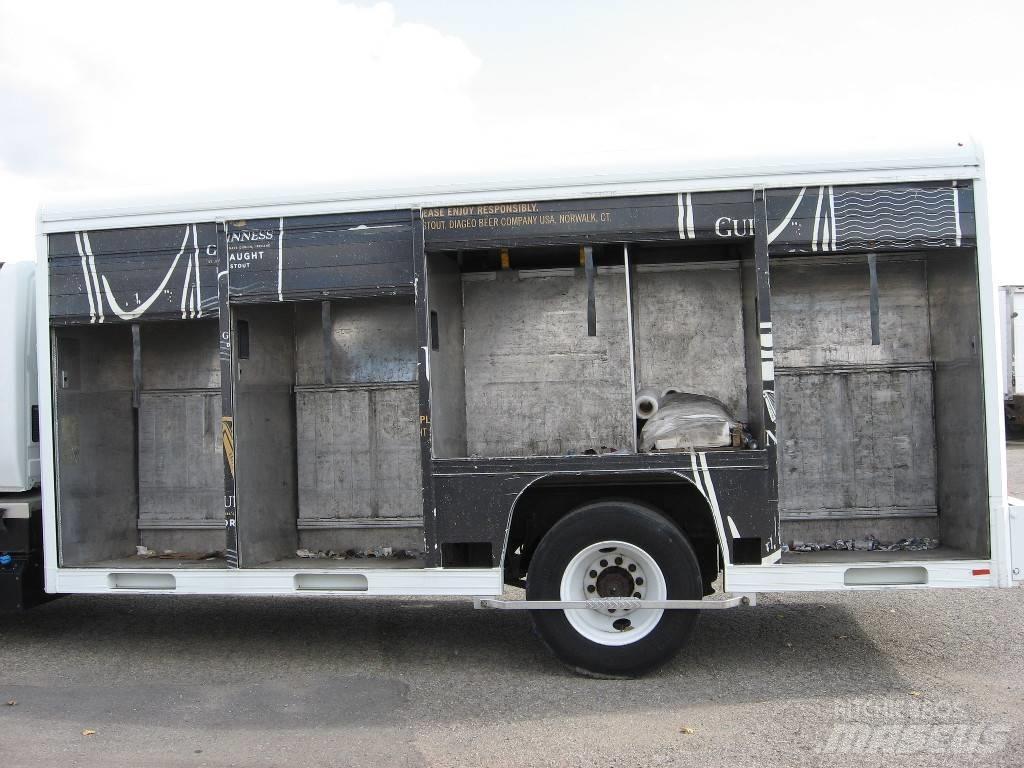 International 4300 причепи для напоїв