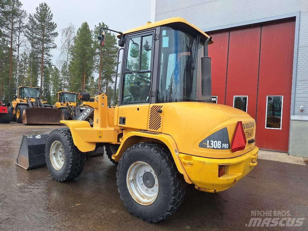 Volvo L30B AURALLA Фронтальні навантажувачі
