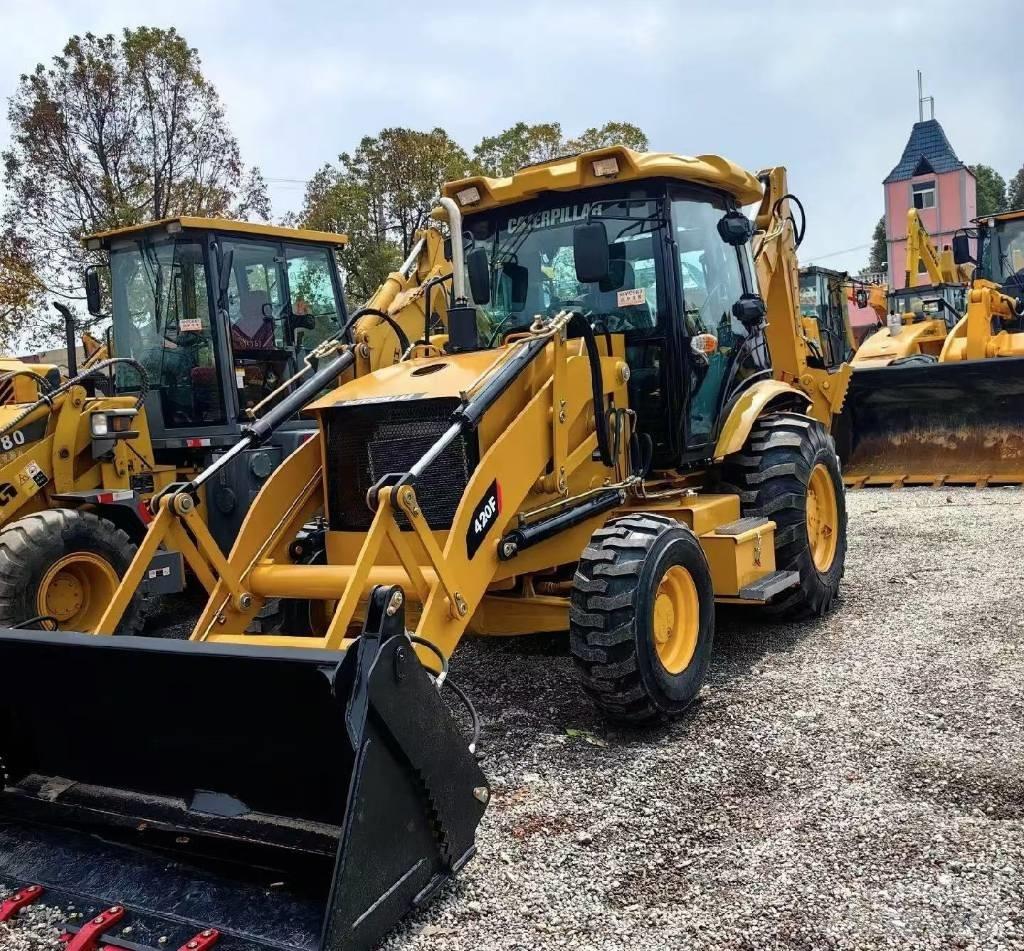 CAT 420 F Екскаватори-навантажувачі