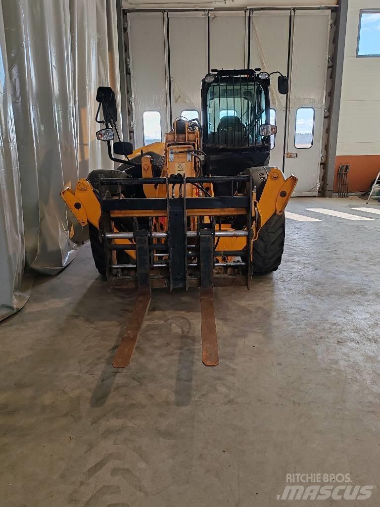 JCB 535-125 Hiviz Телескопічні навантажувачі