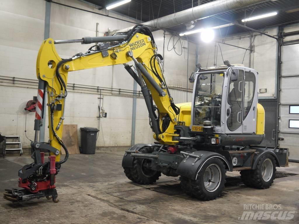 Wacker Neuson EW 100 Колісні екскаватори