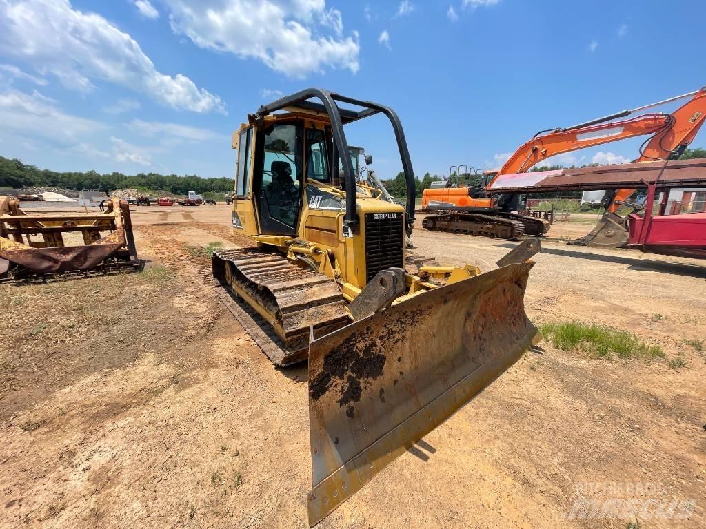 CAT D 5 LGP Гусеничні бульдозери