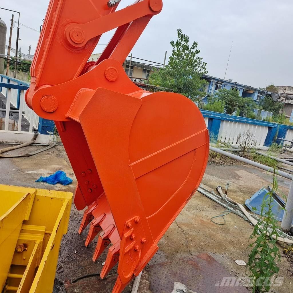Doosan DX225LC-9C Гусеничні екскаватори