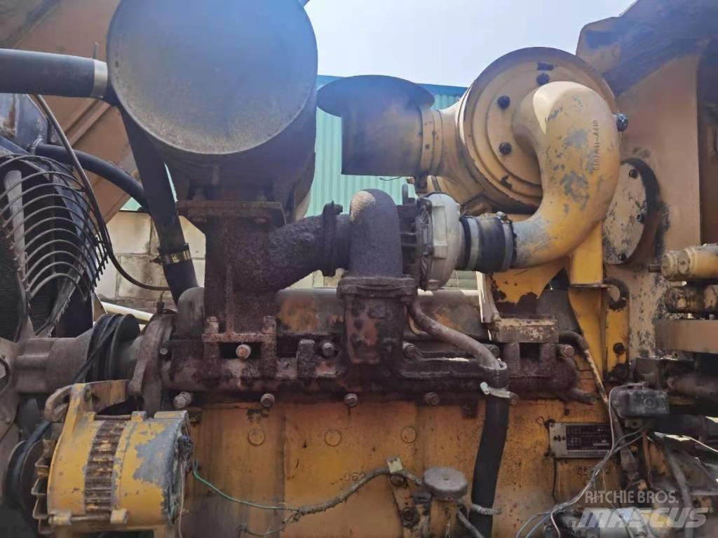 Komatsu WA 300 Фронтальні навантажувачі