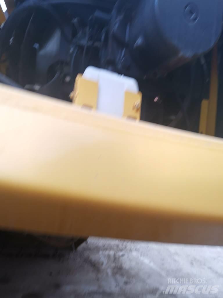 Komatsu PC 450-8 Гусеничні екскаватори