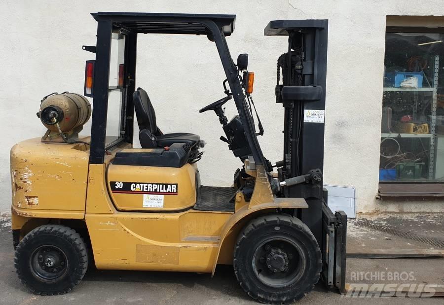 CAT GP 30 Газові навантажувачі