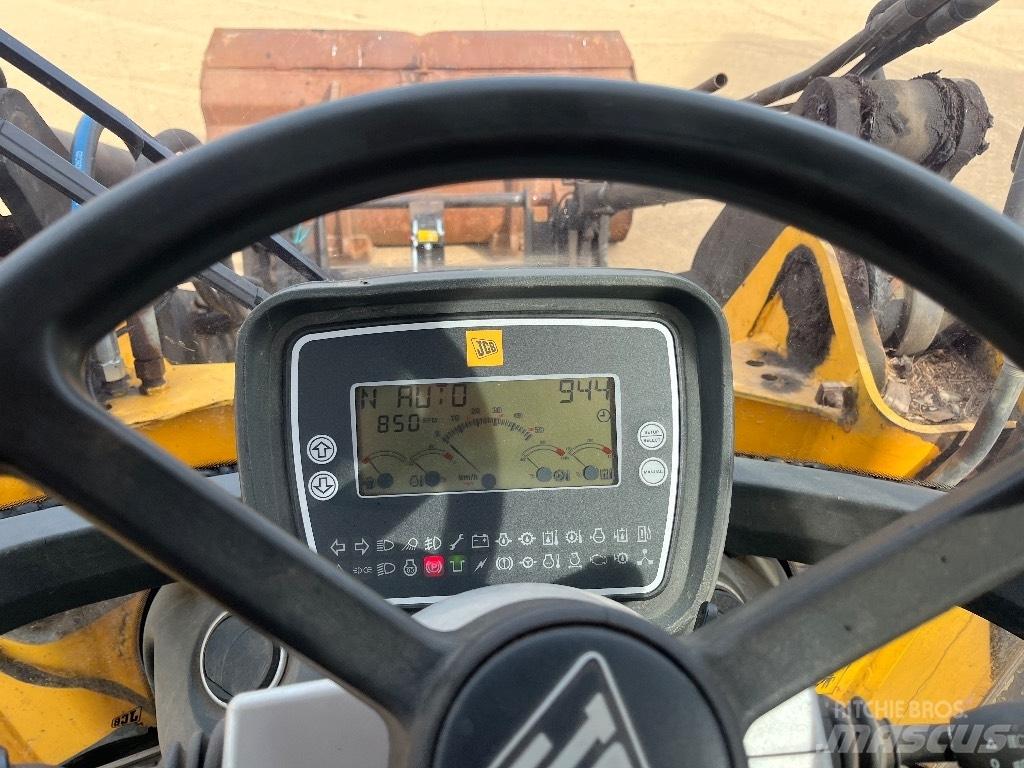 JCB 426 E HT Фронтальні навантажувачі