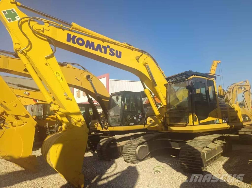 Komatsu PC 200 Гусеничні екскаватори