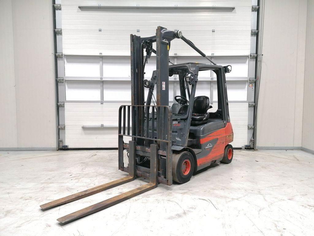 Linde E30-01 Електронавантажувачі