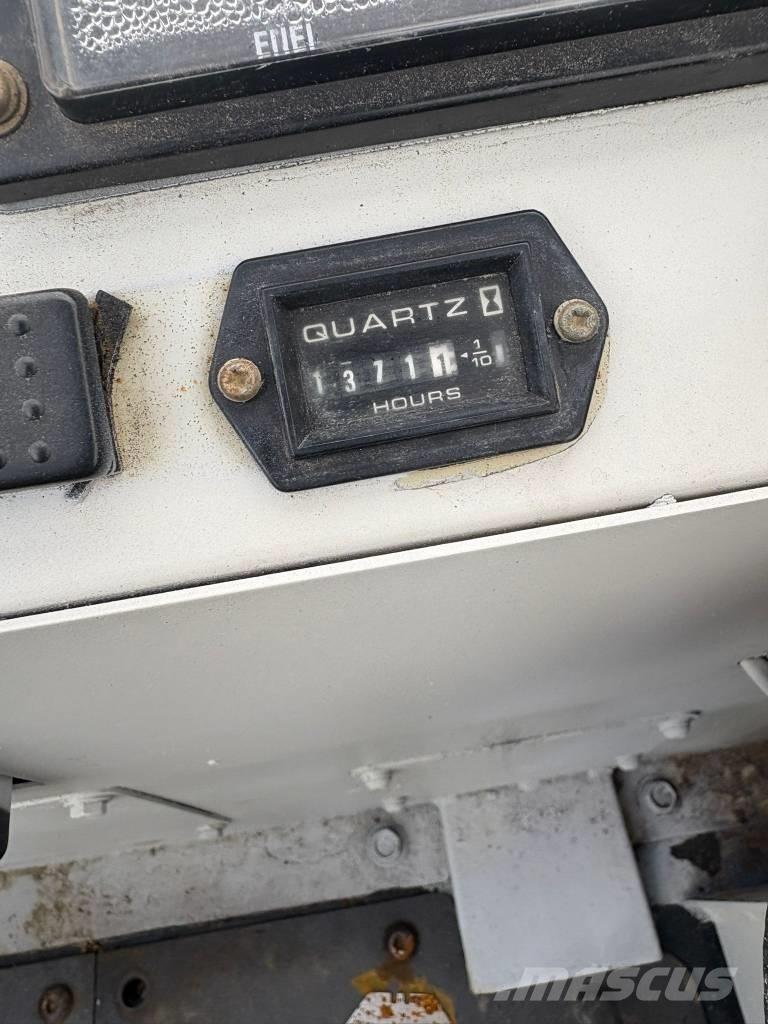 IHI IC 35 Гусеничні самоскиди