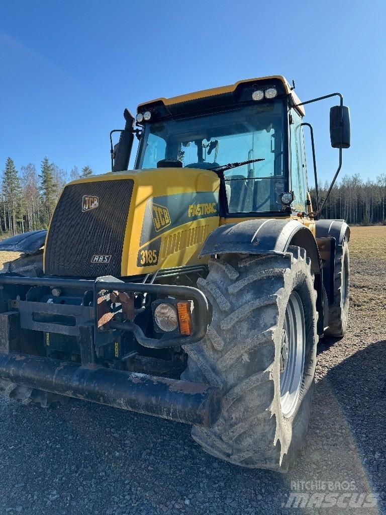 JCB Fastrac 3185 Трактори