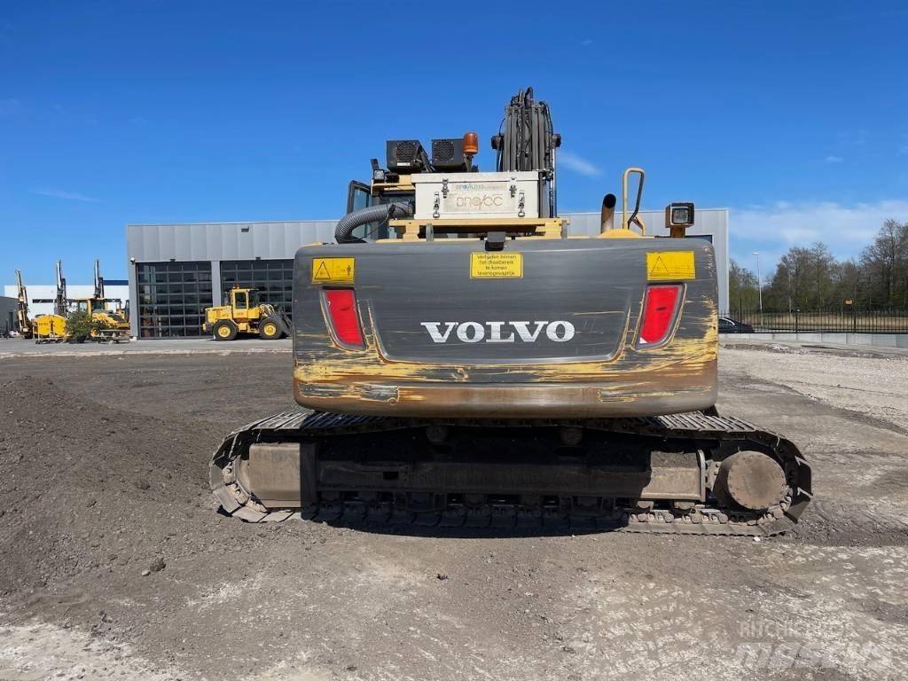 Volvo EC 210 C L Гусеничні екскаватори