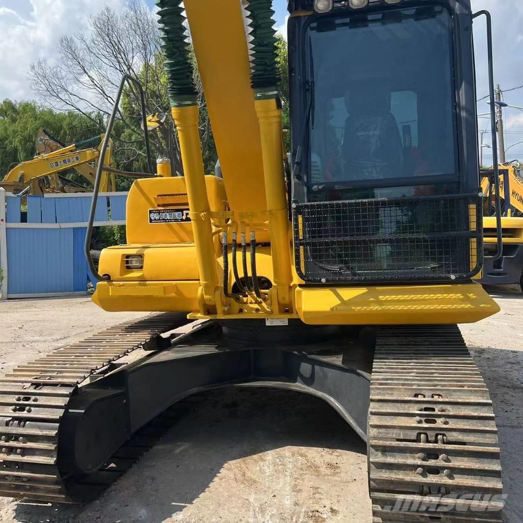 Komatsu PC 130-7 Гусеничні екскаватори