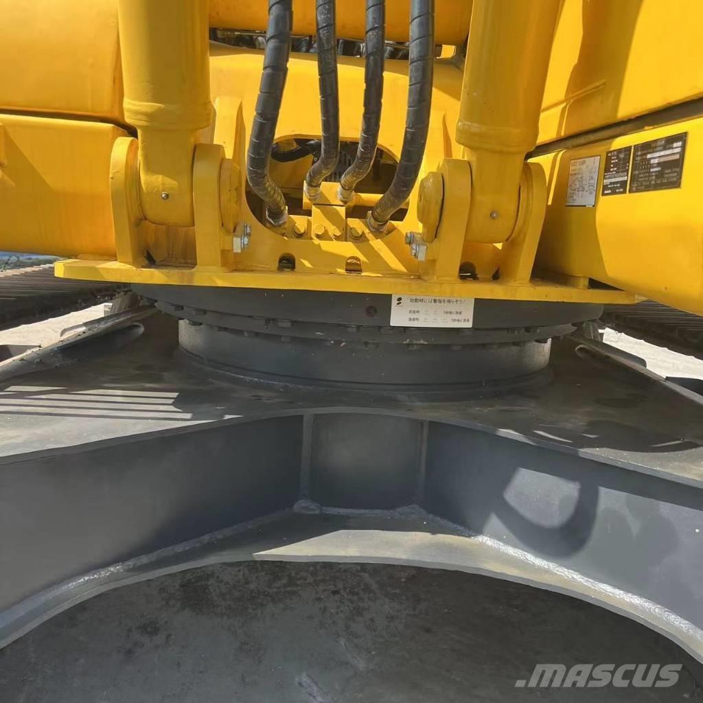 Komatsu PC 130-7 Гусеничні екскаватори