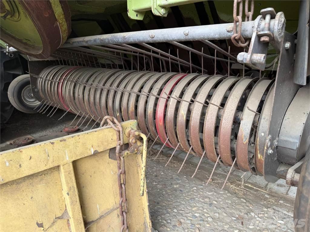 Fortschritt 550 Тюкові прес-підбирачі