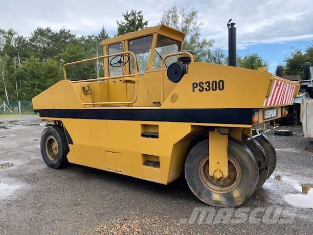 CAT PS 300 Пневматичні катки