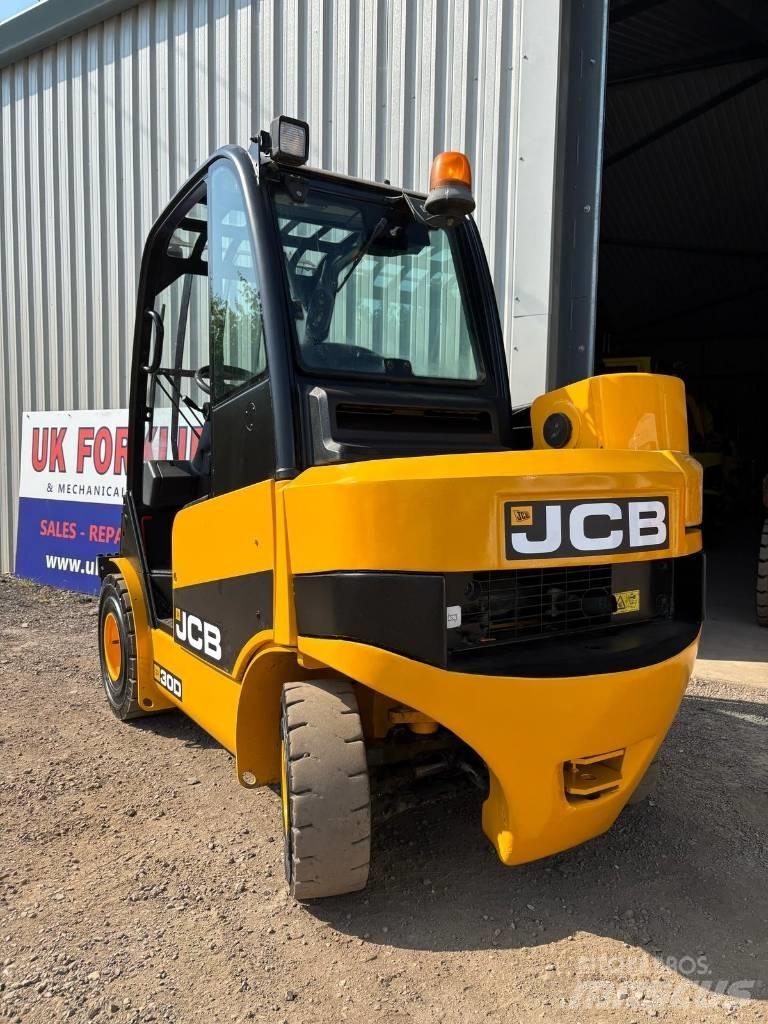 JCB TLT 30 D Телескопічні навантажувачі