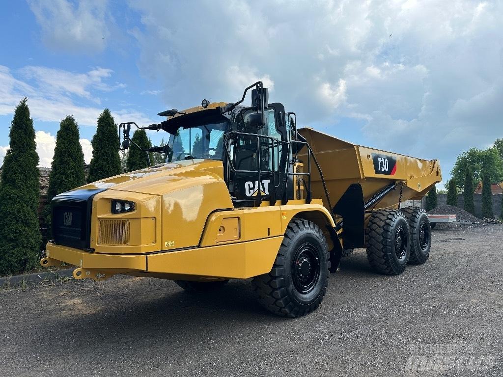 CAT 730 Зчленовані самоскиди