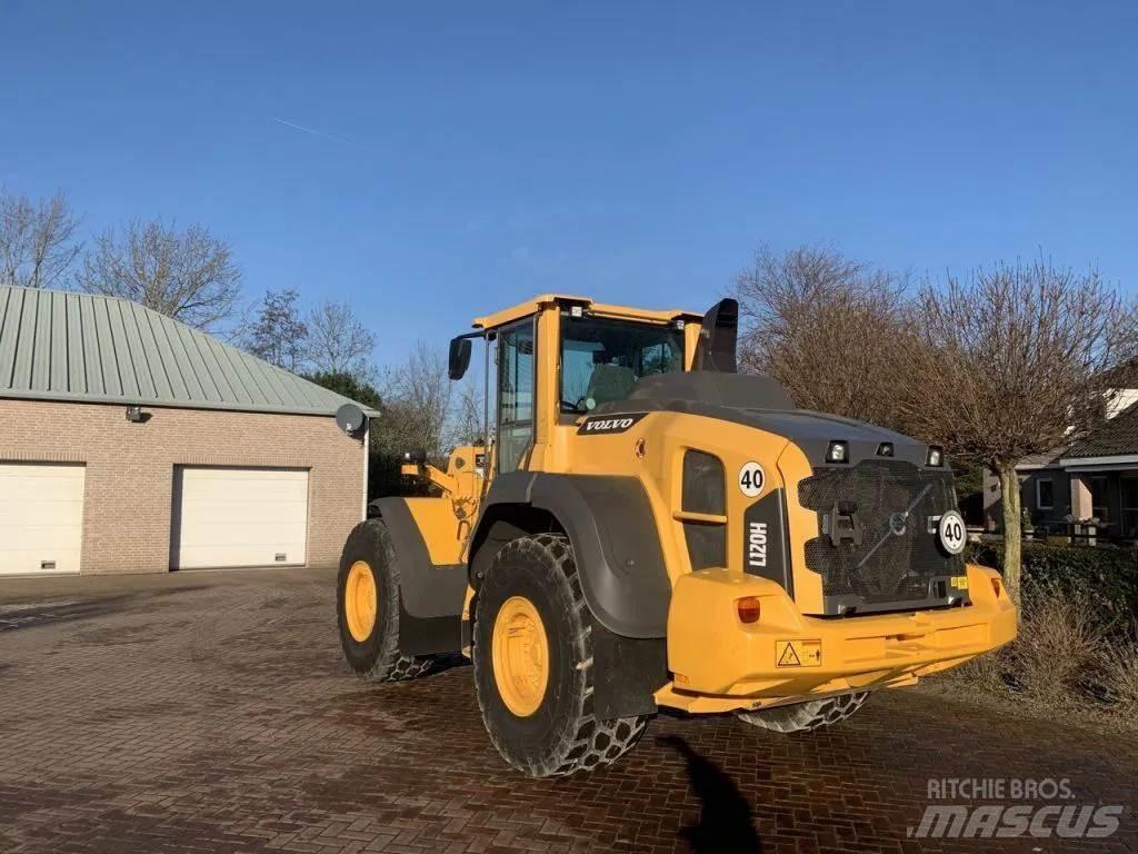 Volvo L120 H Фронтальні навантажувачі