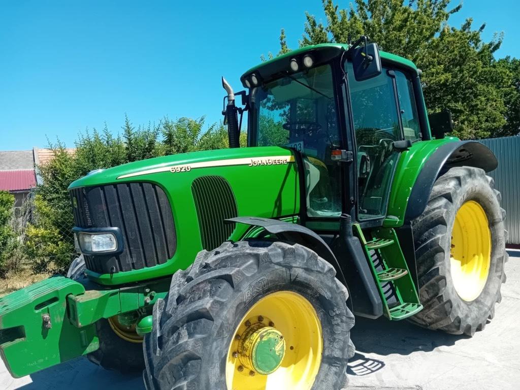 John Deere 6920 Трактори