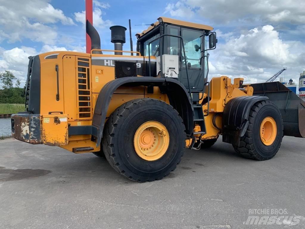 Hyundai HL 770-9 Фронтальні навантажувачі