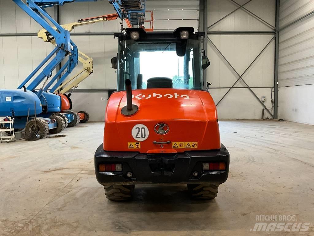 Kubota R 065 Фронтальні навантажувачі