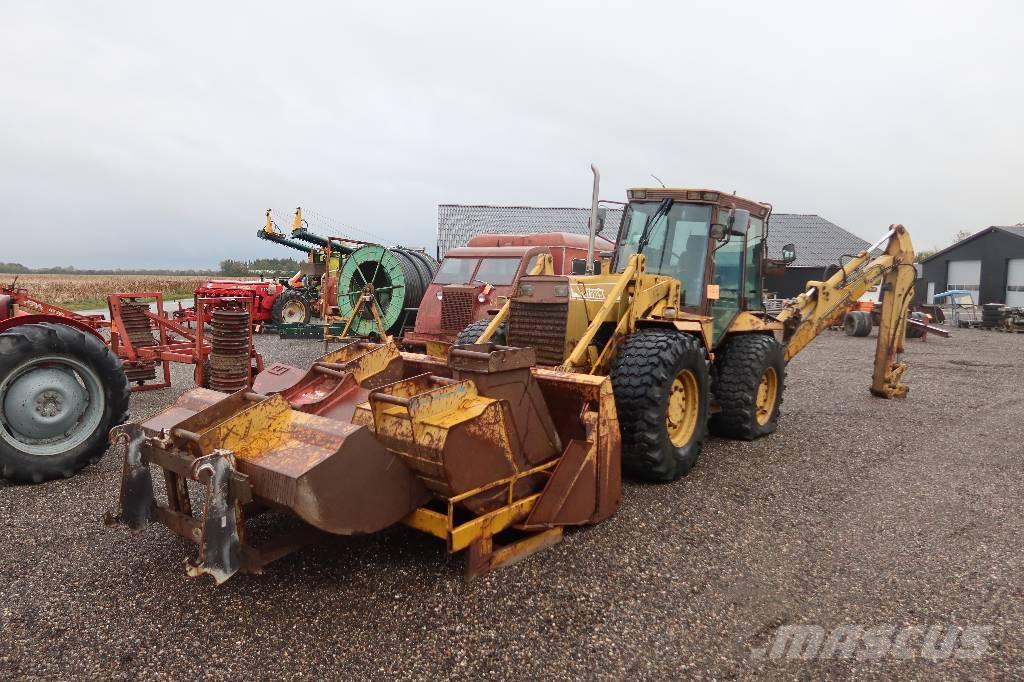 Hydrema 906 Екскаватори-навантажувачі