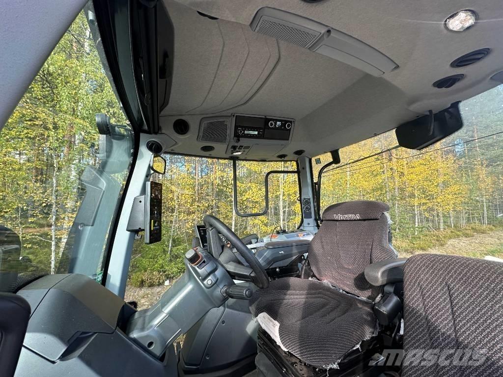Valtra N175 V Трактори