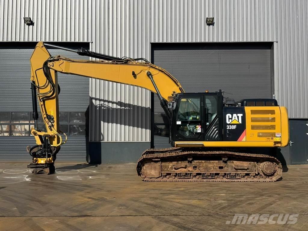CAT 330FL Гусеничні екскаватори