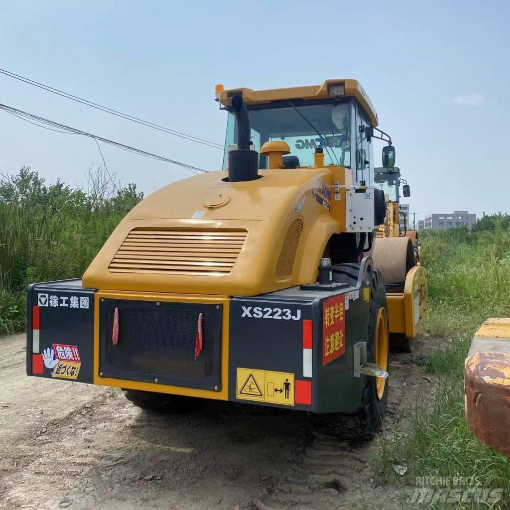 XCMG XS 223 J Грунтові котки