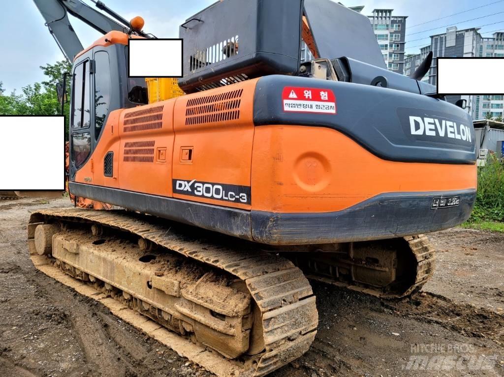 Doosan DX 300 LCA Гусеничні екскаватори