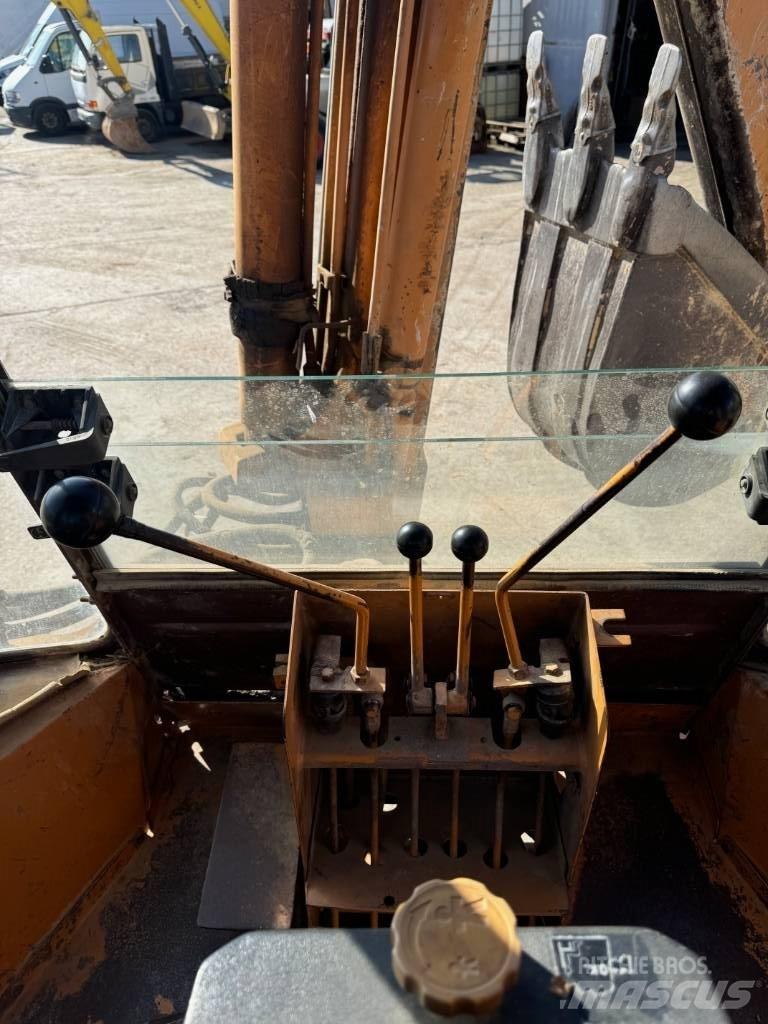 CASE 580 G Екскаватори-навантажувачі