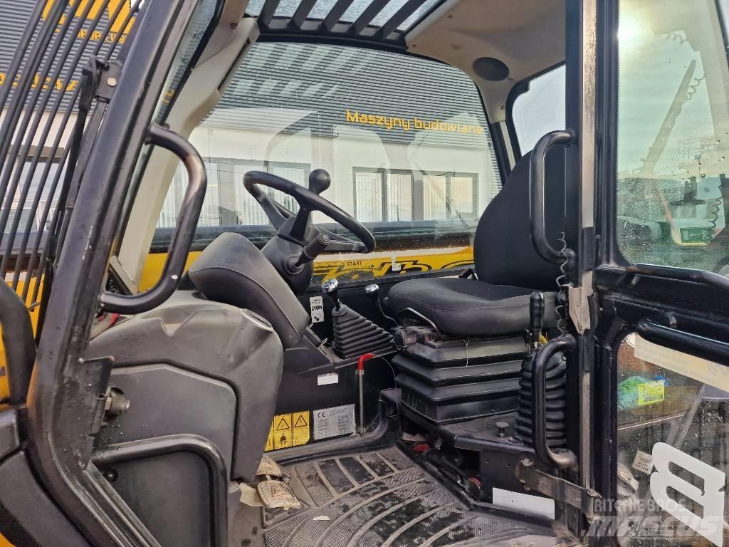 JCB 535-140 Телескопічні навантажувачі