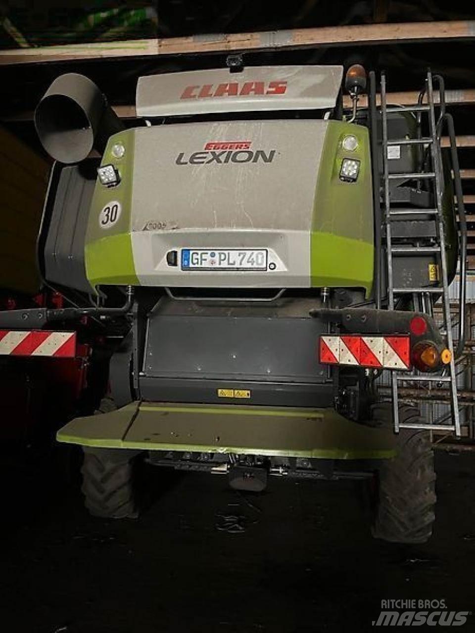 CLAAS lexion 740 Зернозбиральні комбайни